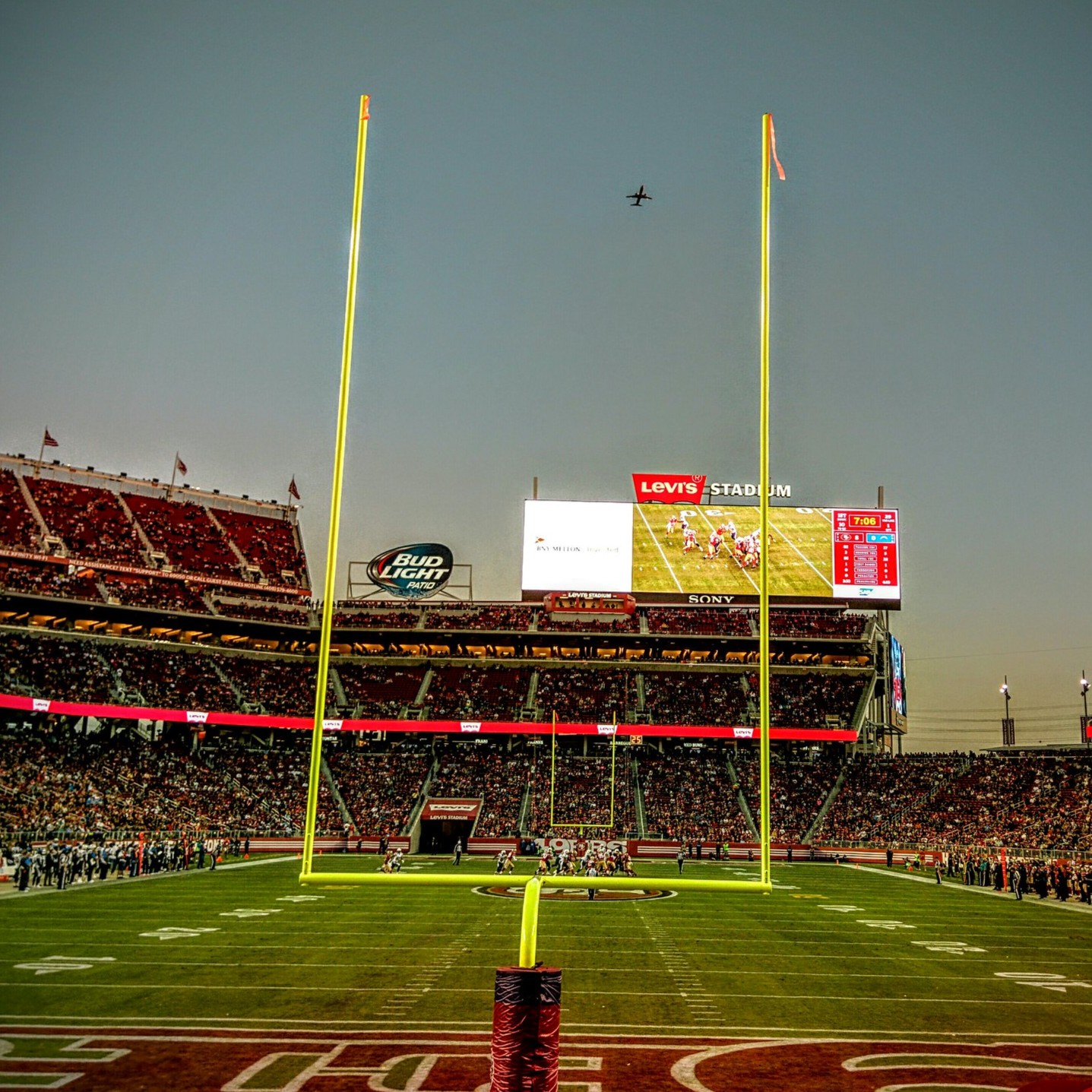 第60回スーパーボウルを制するのはシーホークスかペイトリオッツか？