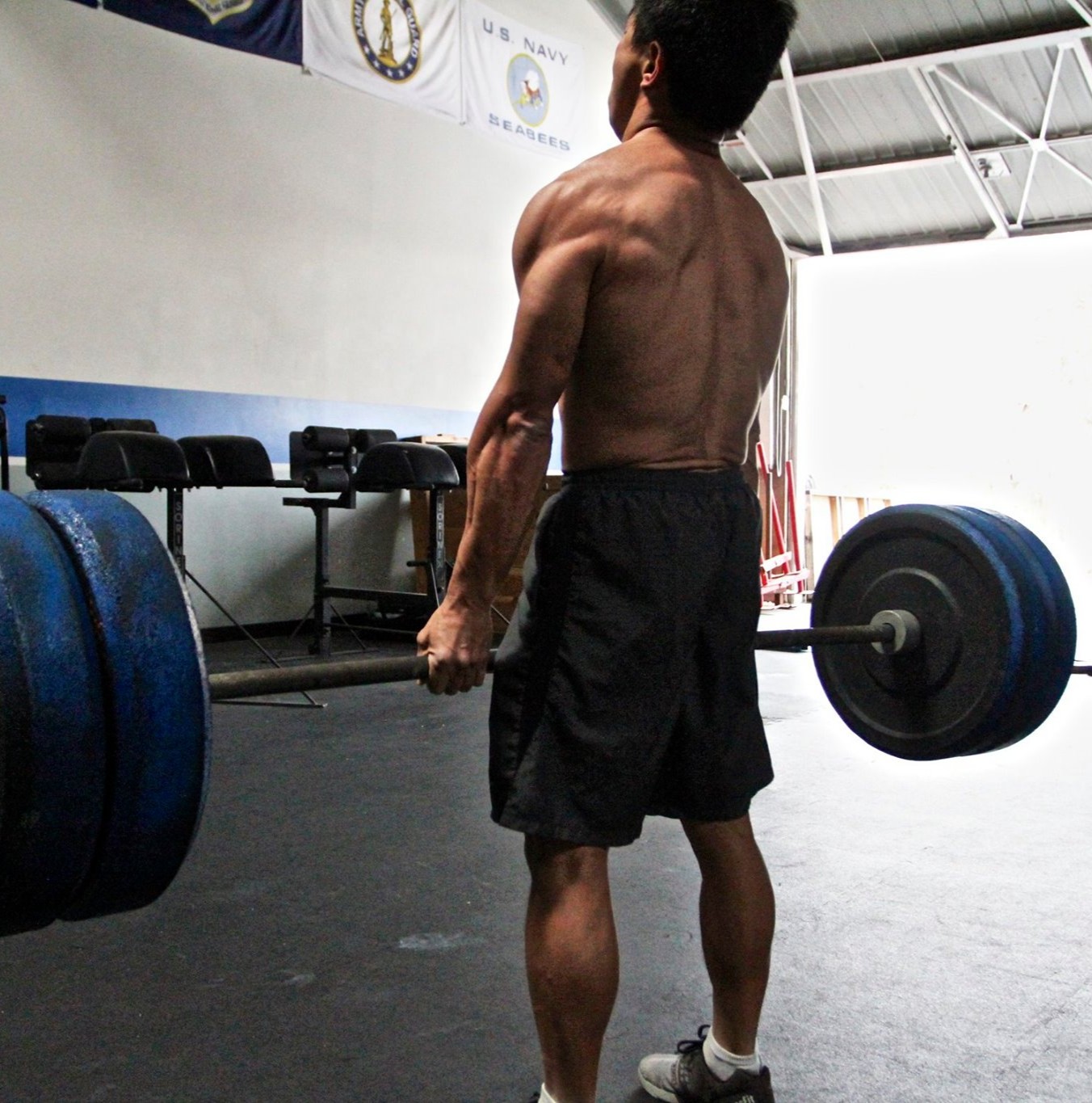 10回10セット合計100回！の筋トレが身体を引き締める