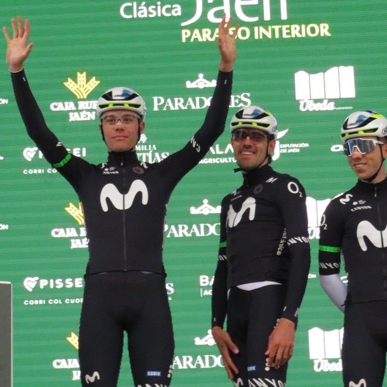 オリーブの木々の間を駆け抜けるグラベルのロードレース ―クラシカ・ハエン―